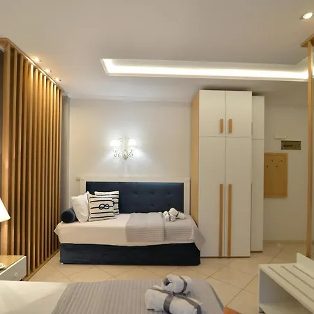 Epavlis Luxury Apts *