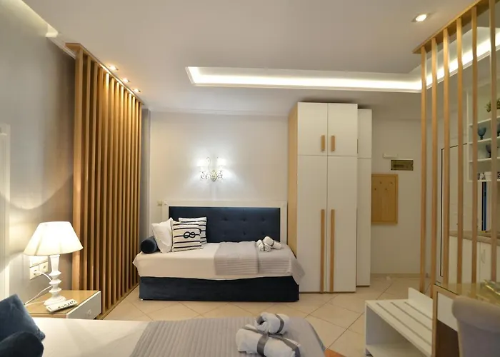 Epavlis Luxury Apts *