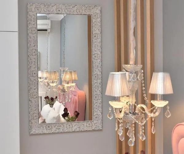 Epavlis Luxury Apts Apartamento *