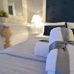 Epavlis Luxury Apts *