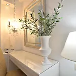 Lägenhet Epavlis Luxury Apts