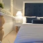 Lägenhet Epavlis Luxury Apts