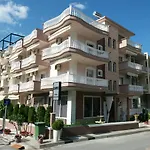 Lägenhet Epavlis Luxury Apts