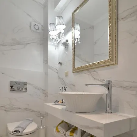 Epavlis Luxury Apts Leptokaryá