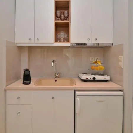 Epavlis Luxury Apts Apartment *