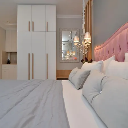 Epavlis Luxury Apts