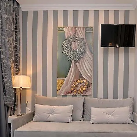 Lägenhet Epavlis Luxury Apts