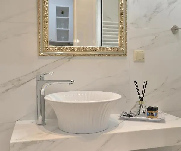 شقة Epavlis Luxury Apts *