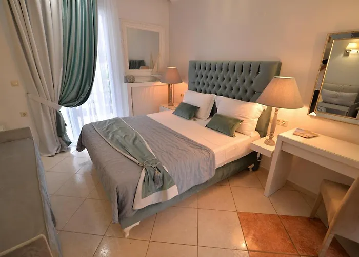 Epavlis Luxury Apts شقة