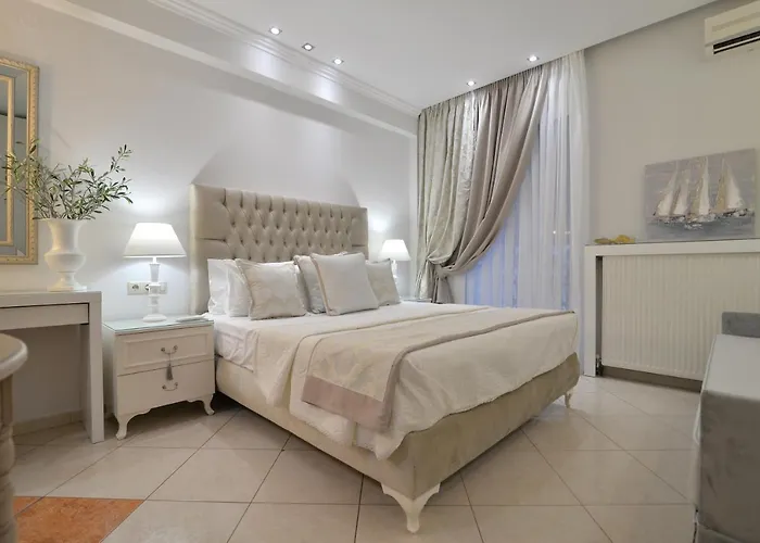 Epavlis Luxury Apts
